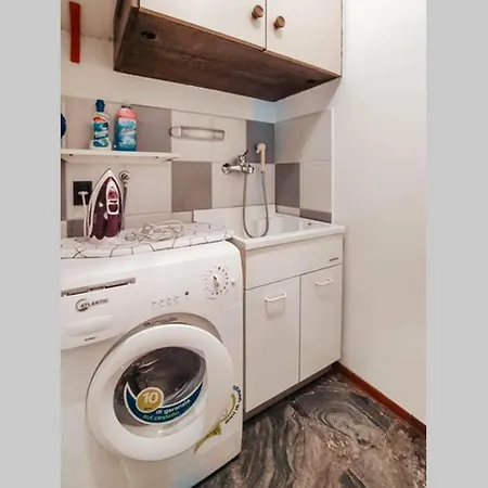 Garda Dom Casa Nadya Apartamento *